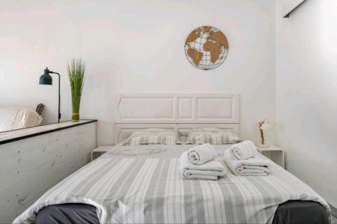 Design Loft Studio Climatise Parking Et Piscine วาลูริส ภายนอก รูปภาพ